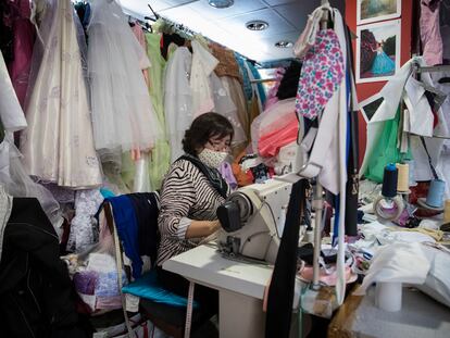 Taller de costura de vestidos para eventos en La Florida de L'Hospitalet de Llobregat.