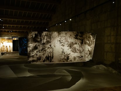 El proyecto 'Cosmic Traces' durante su muestra en Arles, (Francia)