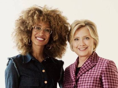 Elaine Welteroth, directora de &#039;Teen Vogue&#039;, y, a la derecha, Hillary Clinton.