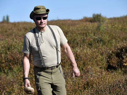 Una foto del presidente ruso Vladimir Putin durante sus vacaciones en el sur de Siberia, hace dos días