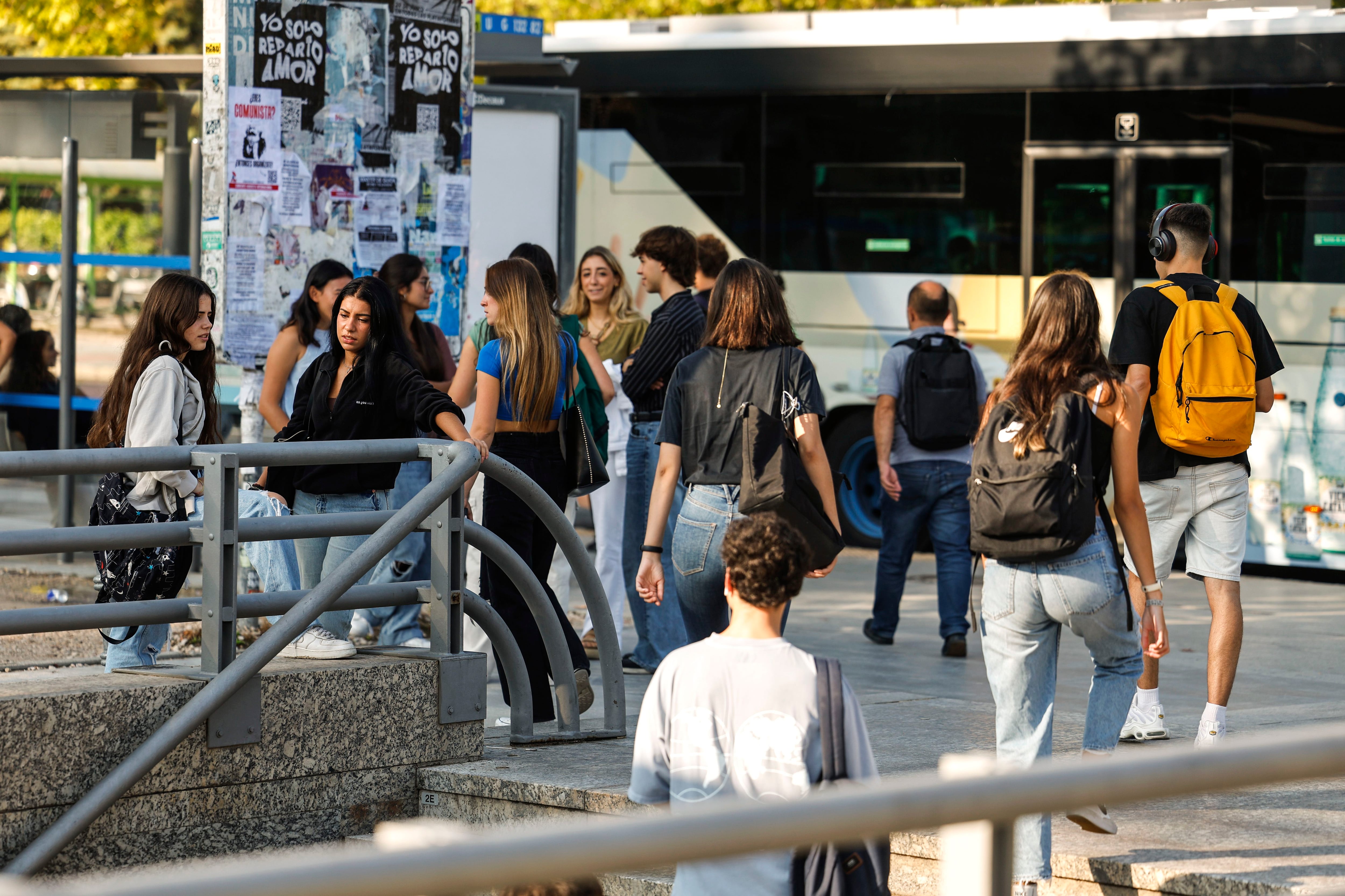 España reduce a un mínimo histórico la proporción de jóvenes que ni estudian ni trabajan