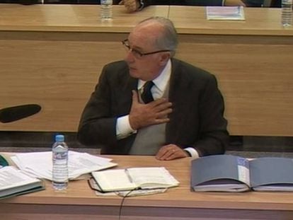 El expresidente de Bankia, Rodrigo Rato, durante su declaración en el juicio por el caso Bankia.
