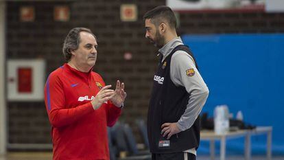 Alfred Julbe, en su primera sesión de entrenamiento, con Navarro.