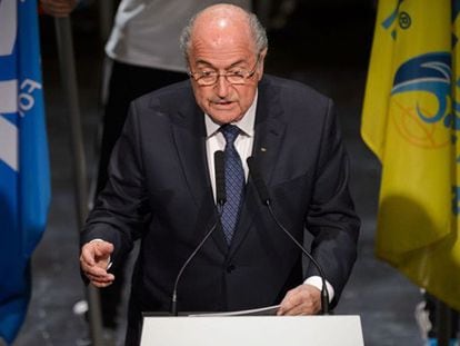 Blatter, en roda de premsa. Foto: AFP/ Vídeo: REUTERS