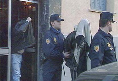 Detención de uno de los supuestos miembros de la organización terrorista el 13 de noviembre de 2001.