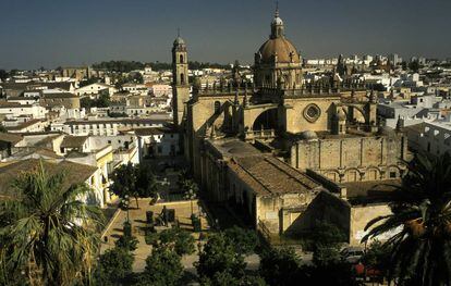 Vista de la ciudad antigua y la catedral de Jerez de la Frontera.