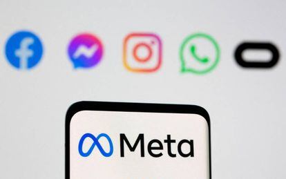 Logo de  Meta en un smartphone