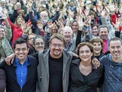 Pin, Pisarello, Dom&egrave;nech, Colau y Badia, ayer en Barcelona.