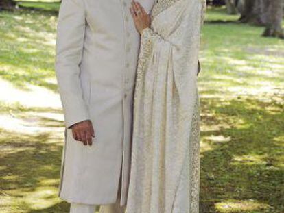 Rahim Khan y Kendra Spears, ahora princesa Salwa, en el d&iacute;a de su boda.
