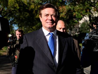 Paul Manafort, ex jefe de campa&ntilde;a de Trump, el lunes tras salir del TribunalFederal de EE UU, en Washington DC.