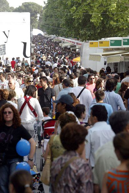 La Feria del Libro de Madrid es un termómetro del mercado editorial. "Este año más que nunca, todos los ojos están puestos en ella", afirma Michèle Chevallier, directora de la Confederación Española de Libreros.