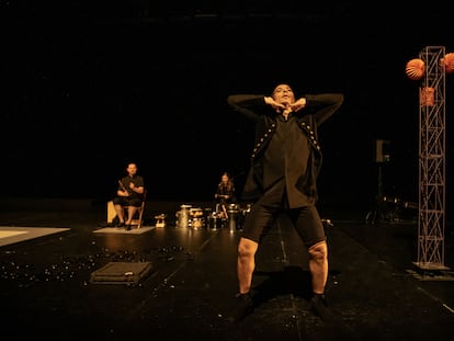 Israel Galván, en un momento de su espectáculo 'Seises'.