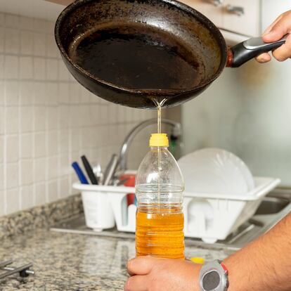 Cómo ahorrar dinero al repostar con el aceite de cocina usado