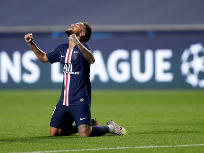 PSG's Neymar celebrates at the end of the Champions League semifinal soccer match between RB Leipzig and Paris Saint-Germain at the Luz stadium in Lisbon, Portugal, Tuesday, Aug. 18, 2020. PSG won the match 3-0. (AP Photo/Manu Fernandez)