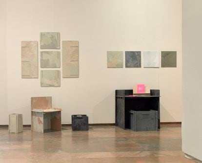 Pieces made from detergent cans, transformed into grids to form furniture, currently exhibited in an exhibition at the Carmen Center for Contemporary Culture in Valencia.