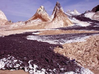 El volc&aacute;n Oldoinyo Lengai, en Tanzania, es actualmente el &uacute;nico que emite rocas del carbono profundo, procedentes del manto terrestre.    