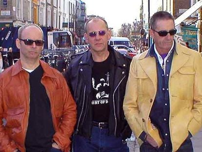 Wayne Kramer, Dennis Thompson y Michael Davis (de izquierda a derecha), en 2003.