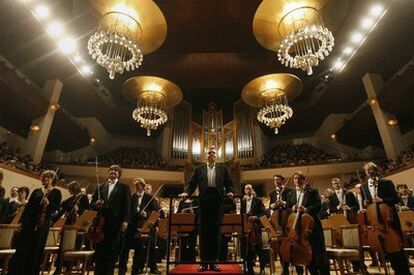 La Royal Concertgebouworkest, dirigida por Mariss Jansons, ayer en el Auditorio Nacional de Madrid.