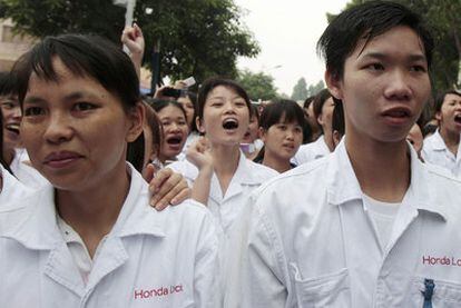 Trabajadores de Honda se manifiestan en China.