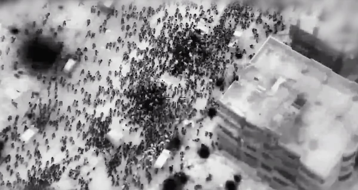 El ejército de Israel dispara contra una multitud que recogía comida en una agresión con más de 100 muertos en Gaza | Internacional