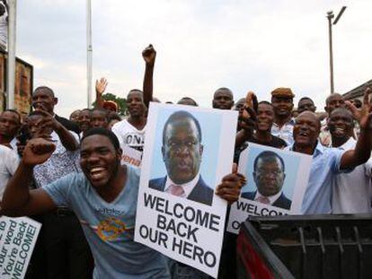 La ciudadanía ve con recelo el regreso del exvicepresidente Mnangagwa, que pertenece al mismo partido que Mugabe