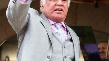 Vicente Fernández.