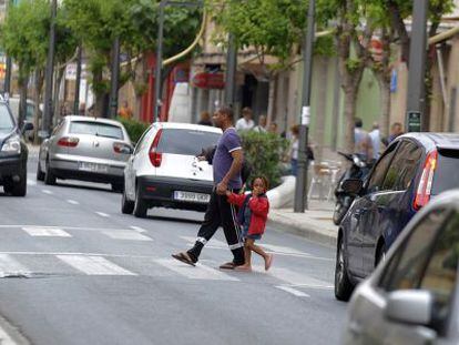 Paso de peatones en una de las avenidas principales de Xirivella.