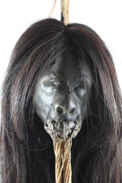 Cabeza reducida de un hombre decapitado por un grupo amazónico, expuesta en el Museo Nacional de Antropología, en Madrid.