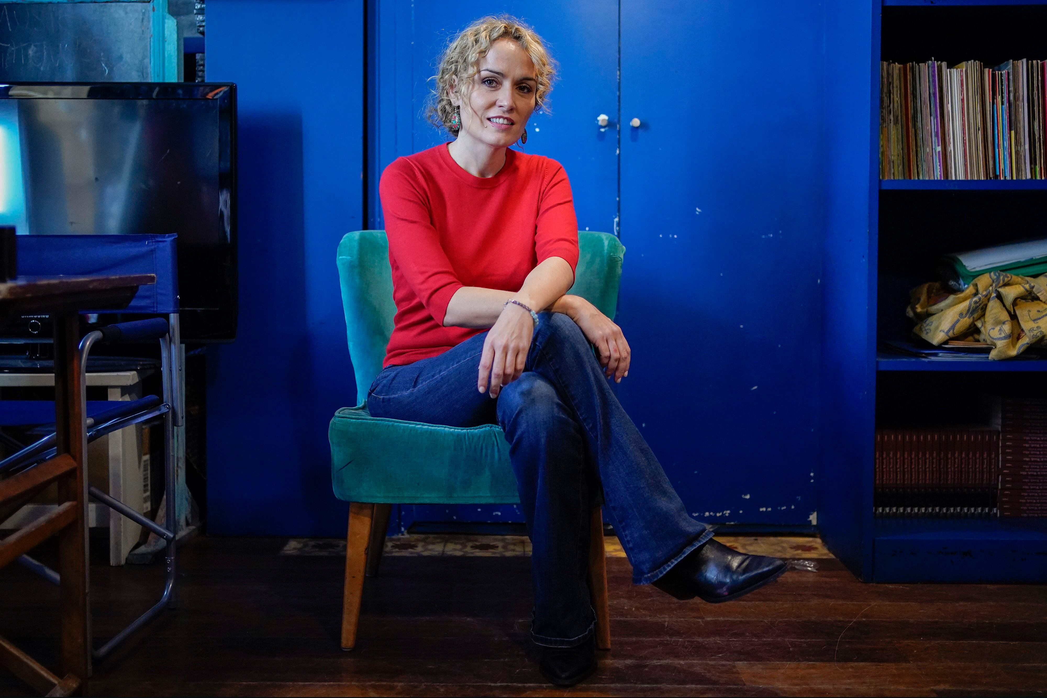 María Bestar, música y cineasta: “En las clases altas hay mucho maltrato, pero se calla más”