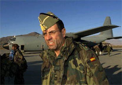 Los primeros soldados españoles, a su llegada al aeropuerto de Kabul