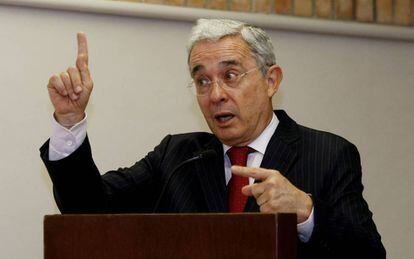 El expresidente &Aacute;lvaro Uribe V&eacute;lez en un foro sobre el proceso de paz en Caldas (Medell&iacute;n), el 29 de agosto. 