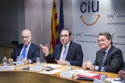 Duran Lleida, Ramon Espadaler y Artur Mas durante el Comit&eacute; Ejecutivo Nacional de la Federaci&oacute;n.
