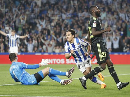 Take Kubo después de marcar el primer gol del partido entre la Real Sociedad y el Real Madrid, en Anoeta este martes.