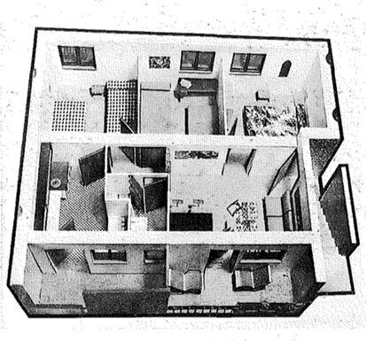 Maqueta de vivienda subvencionada con una superficie mínima para uno de los Poblados Dirigidos del Ministerio de la Vivienda con ministro Arrese (1957).