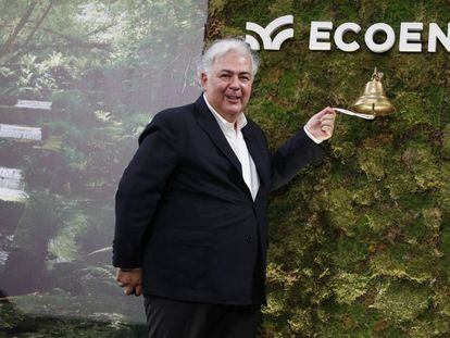 Luis de Valdivia, presidente, CEO y fundador de Ecoener, en el toque de campana de la salida a Bolsa de la empresa el 4 de mayo de 2021.