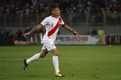 Guerrero celebra un gol a Colombia el 10 de octubre.