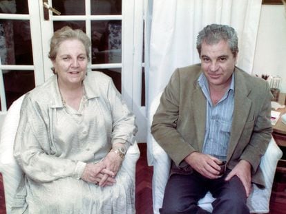 Carmen Balcells y Juan Marsé, en una foto cedida por la familia del escritor.