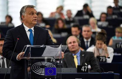 El primer ministro de Hungría, Viktor Orbán, durante el pleno en el Parlamento Europeo el martes, donde dejó claro que no tendrá en cuenta la opinión del PE. 