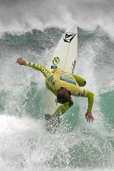 El surfista neozelandés Jay Quinn durante el Campeonato del Mundo de surf Pantín Classic.