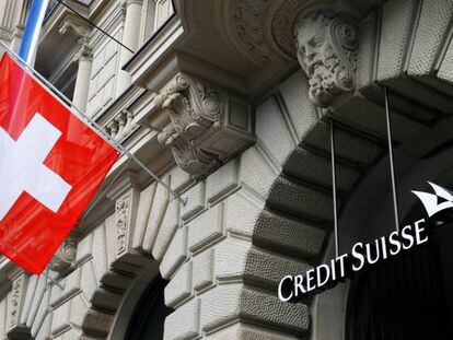 Cócteles y espías: el escándalo que ha sacudido a la banca suiza