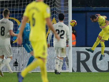 Cazorla hace el 2-2 ante Courtois.