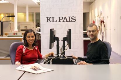 Josep Maria Antentas y Esther Vivas, autores de ‘Planeta indignado. Ocupando el futuro’, en la redacción de EL PAÍS en Barcelona.