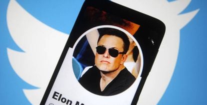 Perfil de Twitter de Elon Musk, CEO de Tesla. 