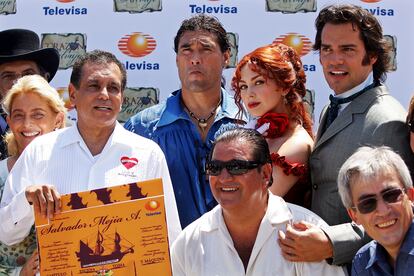 El elenco de la telenovela "Corazón Salvaje", en 2009, una de las producciones más emblemáticas de Televisa.