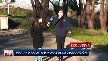Mariano Rajoy, con la reportera de 'Las cosas claras'.