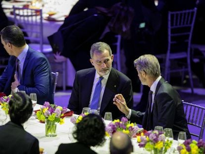 Felipe VI, antes de su discurso en la cena de inauguración del MWC 2022.
