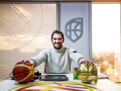 El presidente de la Federación Española de Baloncesto, Jorge Garbajosa en la sede de la Federación.