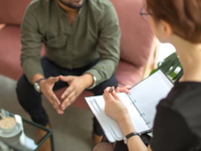 Da un salto en tu carrera y averigua todo sobre este Máster de Investigación en Psicología.