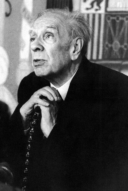 Jorge Luis Borges, en la Universidad de Barcelona en 1980.