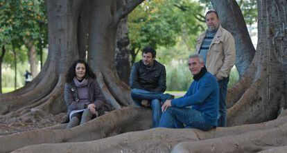 Militantes del SAT en un parque de Sevilla.